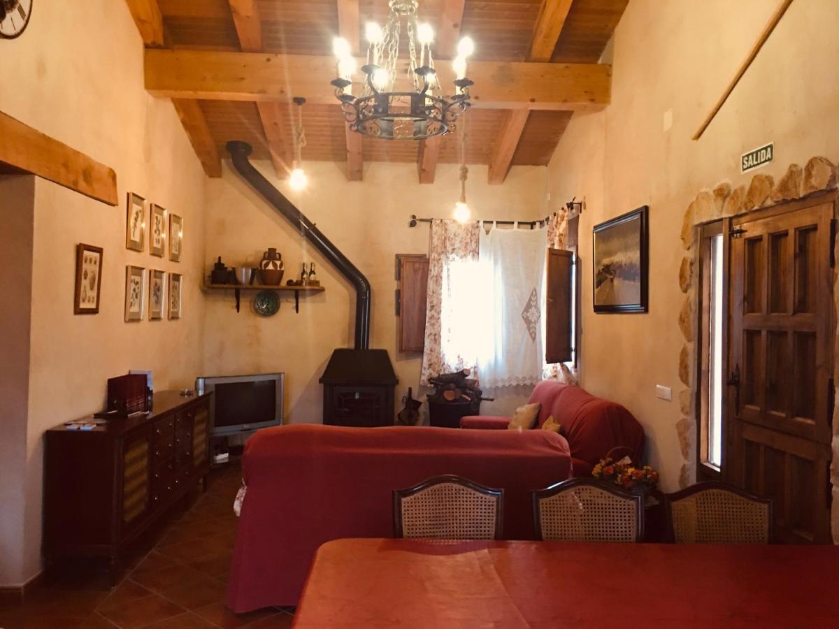 Гостевой дом La Casa Del Cartero Pablo Сальданья-де-Аильон Экстерьер фото